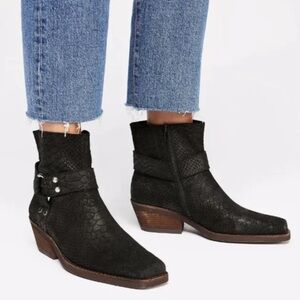 JEFFREY CAMPBELL X Free People Fairfax Western Boot Women’s Black Suede Size 8